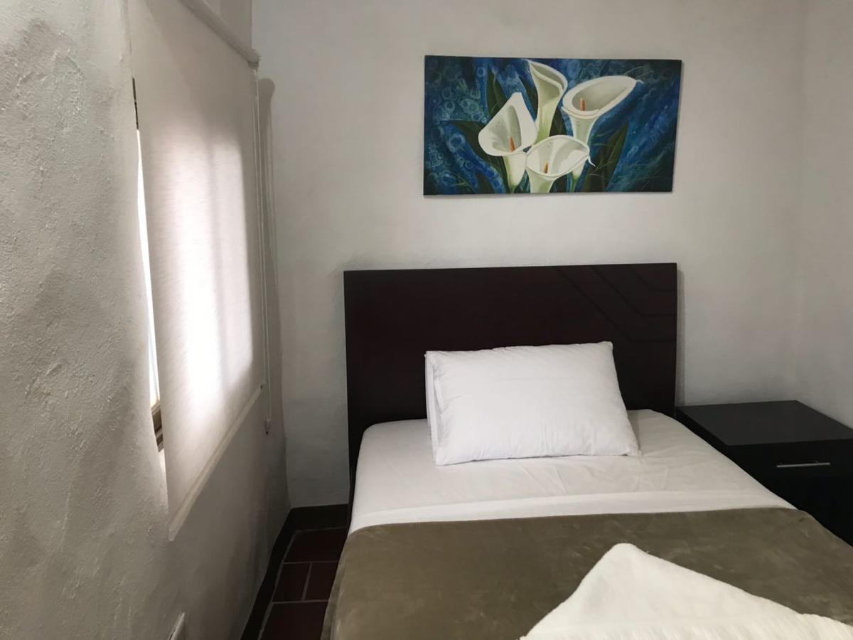 Hostal Rous سان جيل المظهر الخارجي الصورة